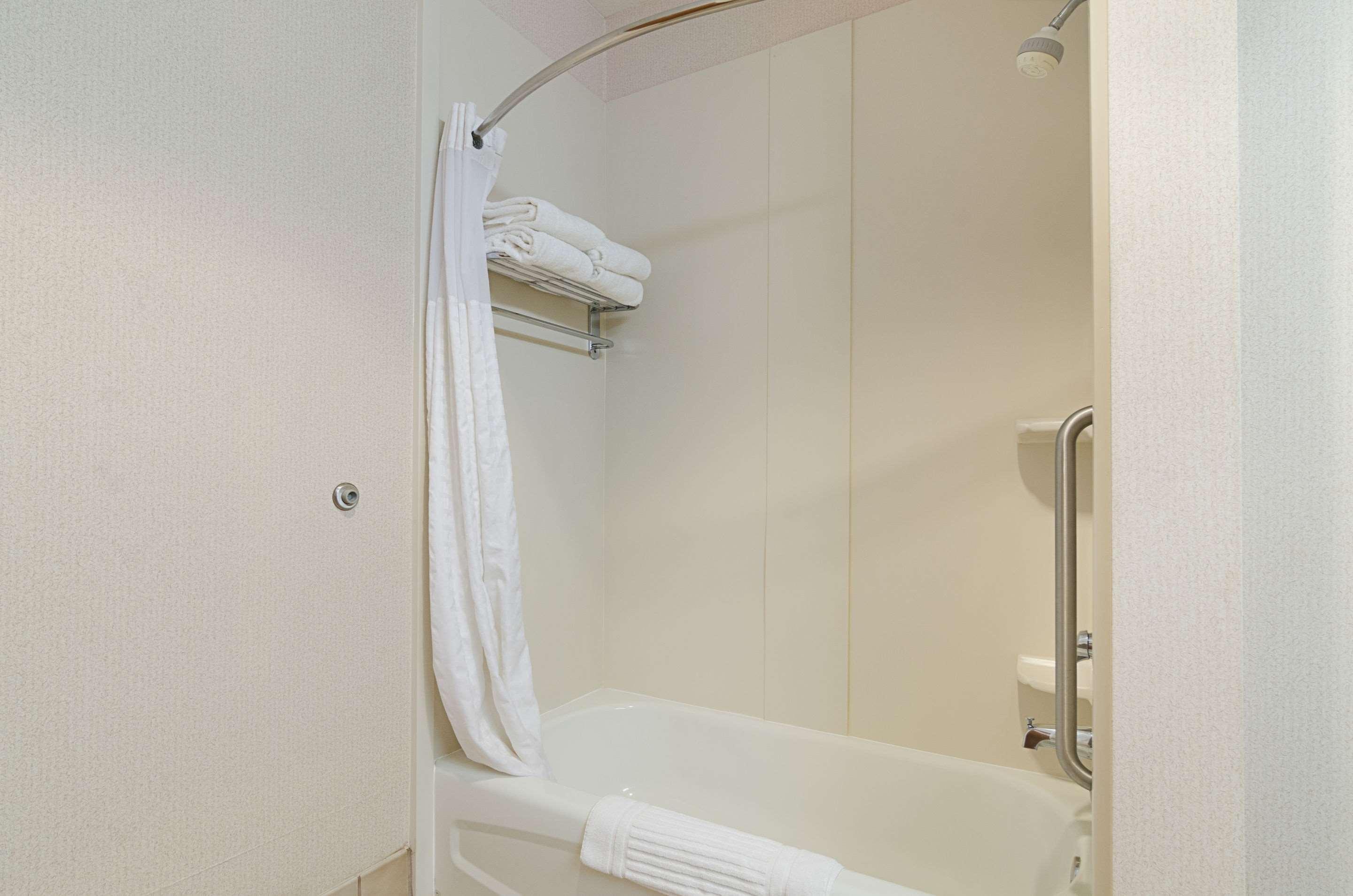Quality Suites Springdale West I-49 Extérieur photo